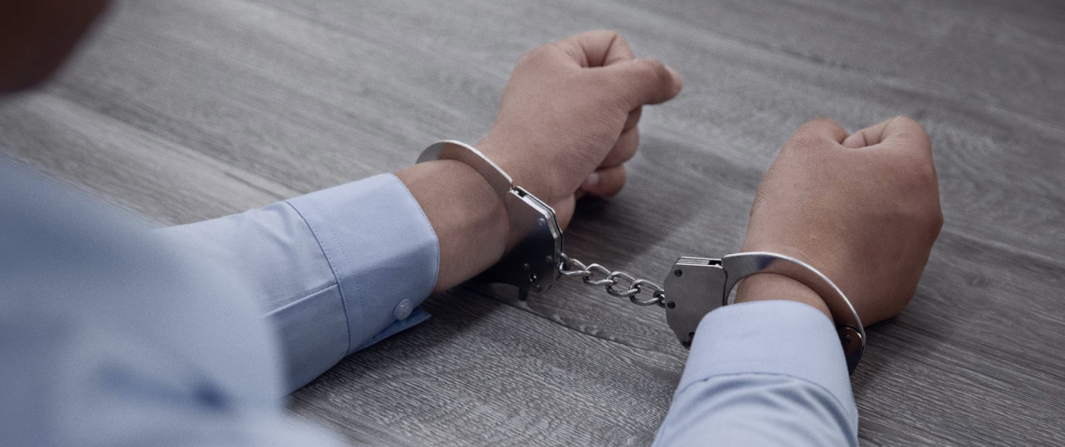 Преступления, которые могут привести к попаданию в список самых разыскиваемых