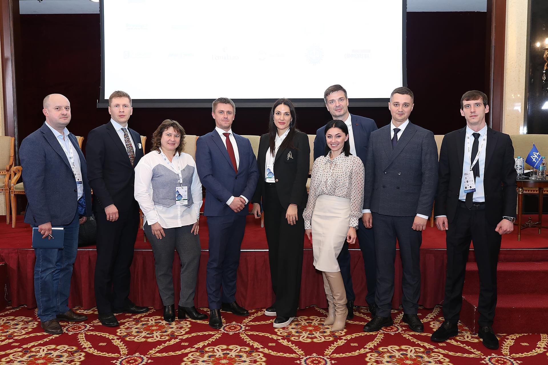 Команда адвокатів зі справ Інтерполу